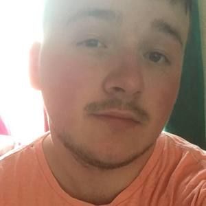 Meet your Posher, Dustin